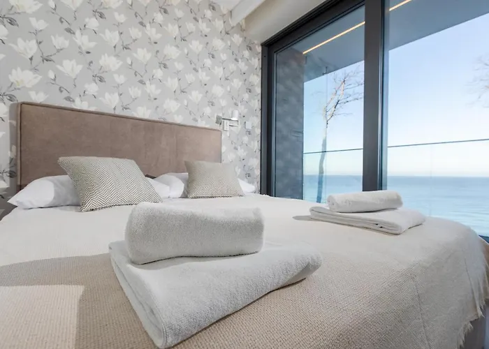 Apartment Hevenia 4 *