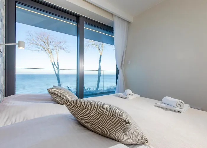 Hevenia 4 Apartment *